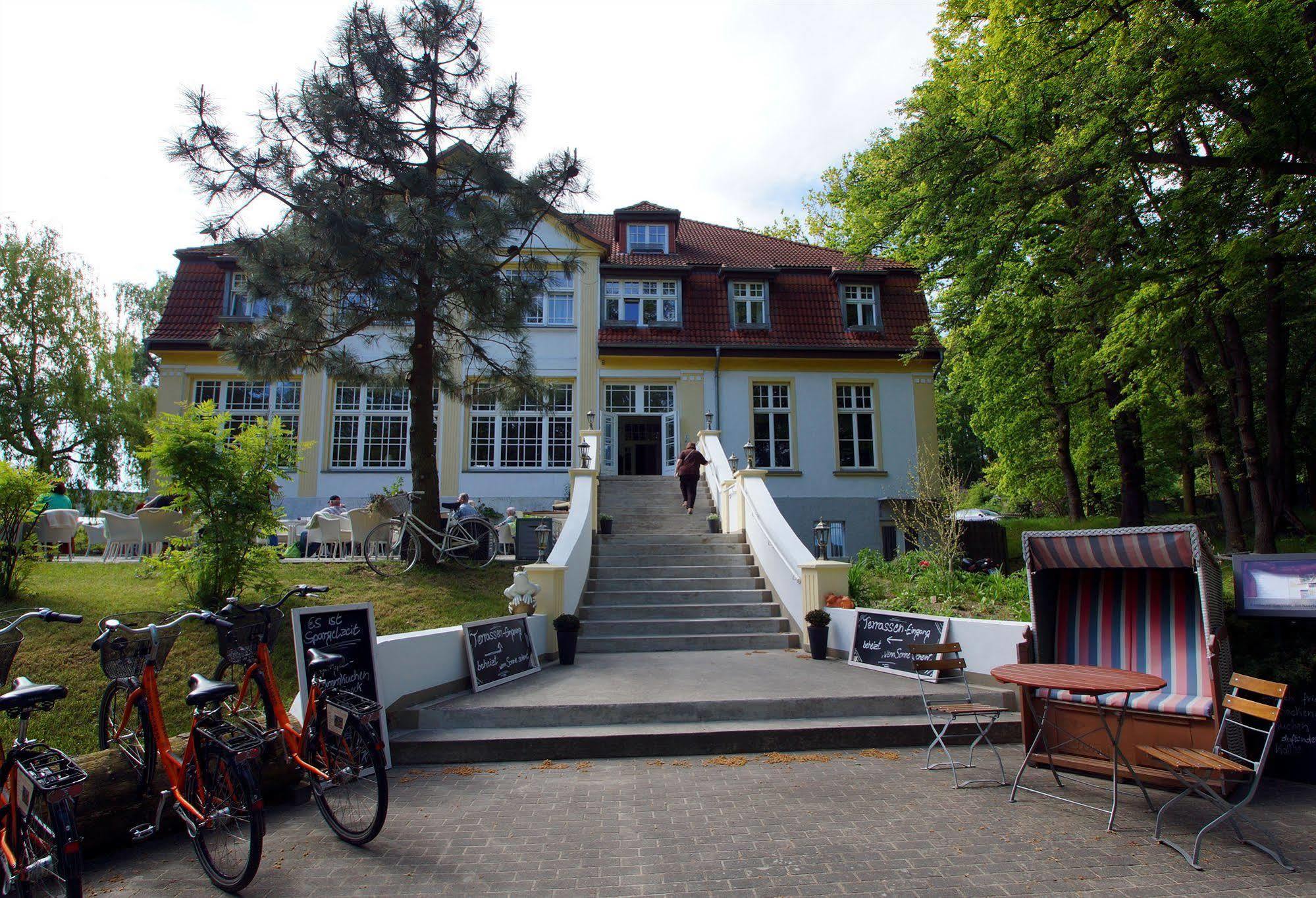 Meeressterne Hotel Idyll Am Wolgastsee Korswandt Exterior photo